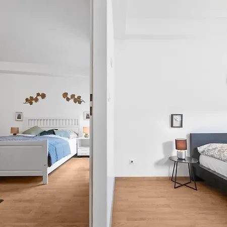 View 2 Bedroom For 4 *